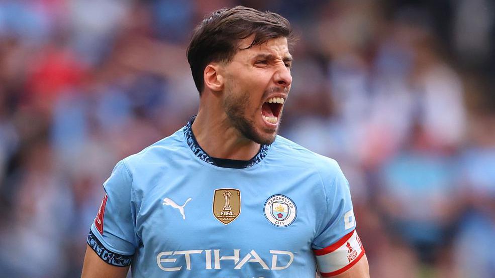 Top 10 most expensive defenders in football 