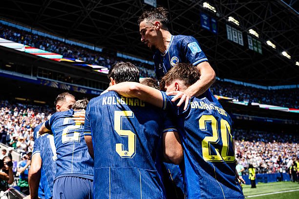 Bosnia and Herzegovina secure first-ever World Cup knockout berth