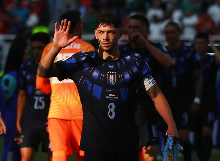 Uruguayan FA cancels World Cup charter Jet following embarrassing outing