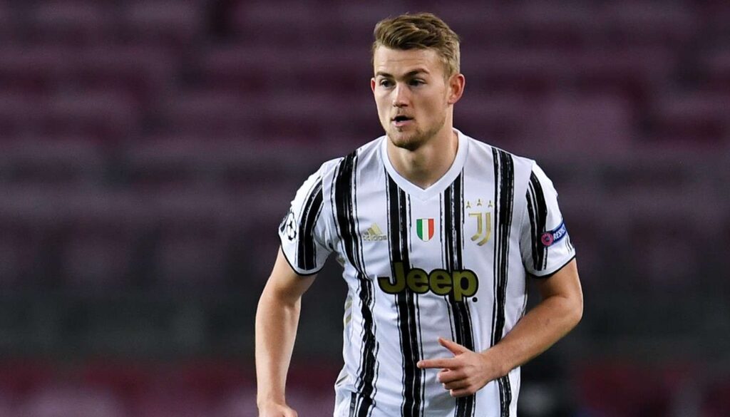 Top 10 most expensive defenders in football