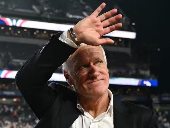 Didier Deschamps sets all-time World Cup coaching wins record