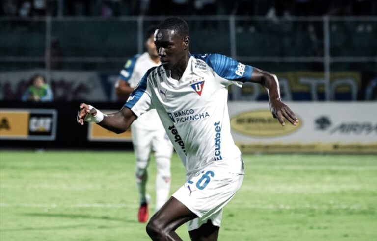 Barcelona signs Ecuadorian sensation Josué Caicedo in a structured deal