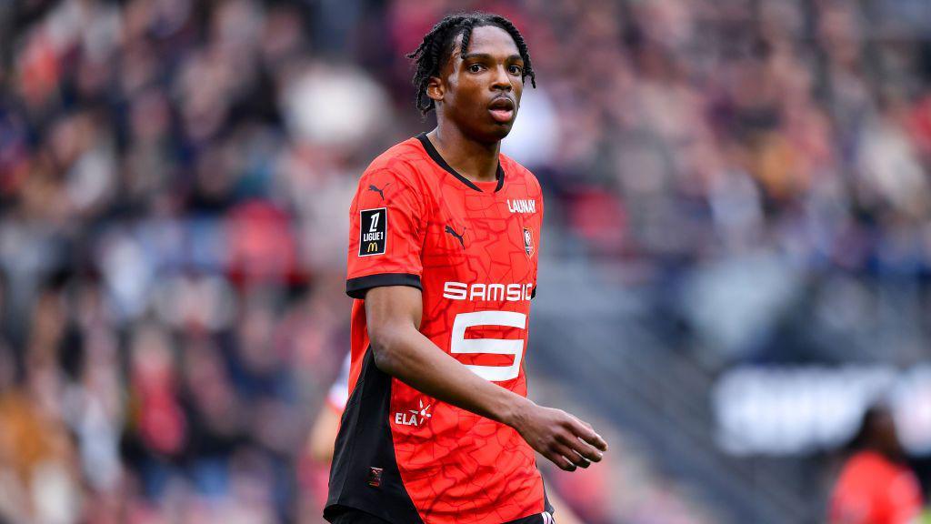 Top 15 most expensive defenders in football 