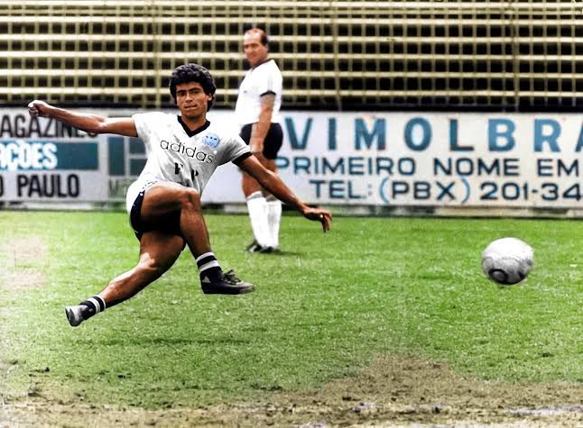 10 Football Superstars' Favourite Opponents | All-time Ranking