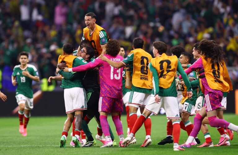 Mexico breaks 40-year World Cup knockout hoodoo to end Ecuador’s run