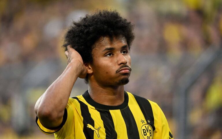 Barcelona agrees €22 plus 7M deal to sign Karim Adeyemi from BVB