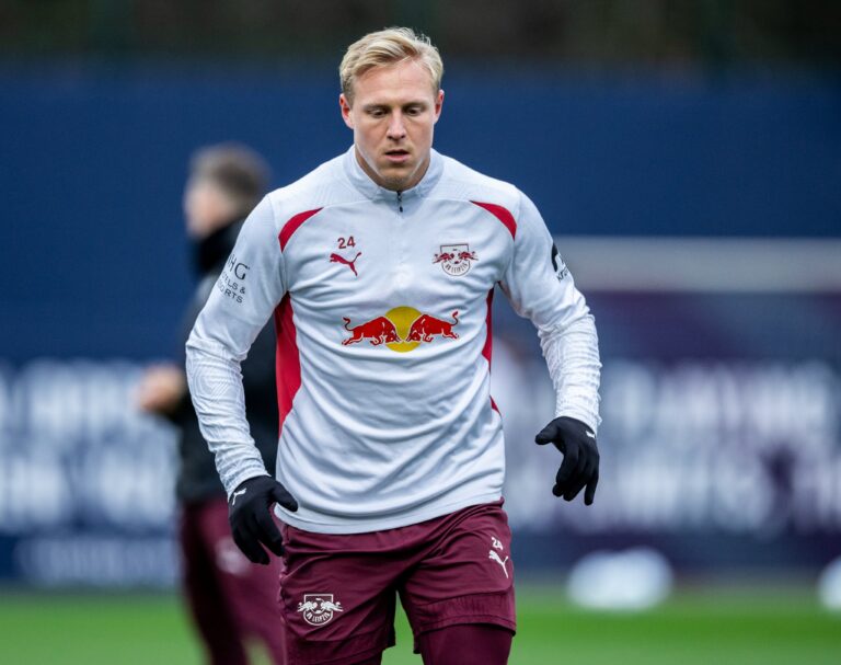 Forest signs Schlager on a free transfer