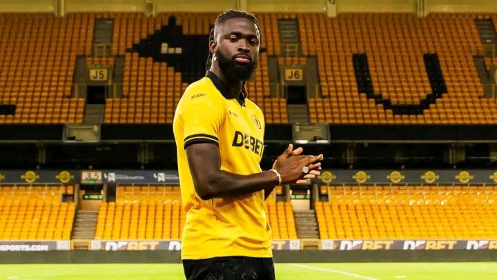 Tolu heads to Ajax over Serie A and Turkish interests amid Wolves saga