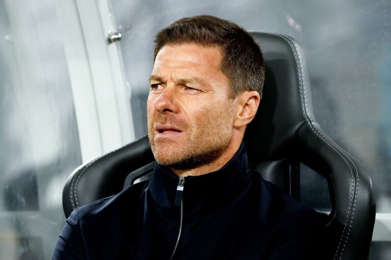 10-man Spurs hand Alonso First Chelsea Defeat as Richarlison strikes late