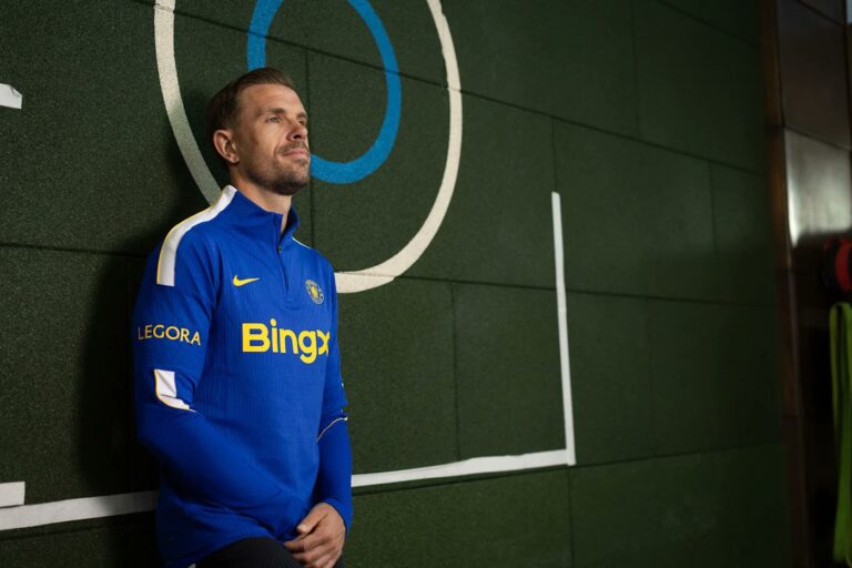 Chelsea sign veteran midfielder Jordan Henderson on a two-year deal