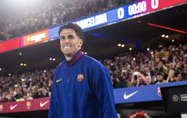 Joao Cancelo returns to Al-Hilal as Barcelona transfer stalls