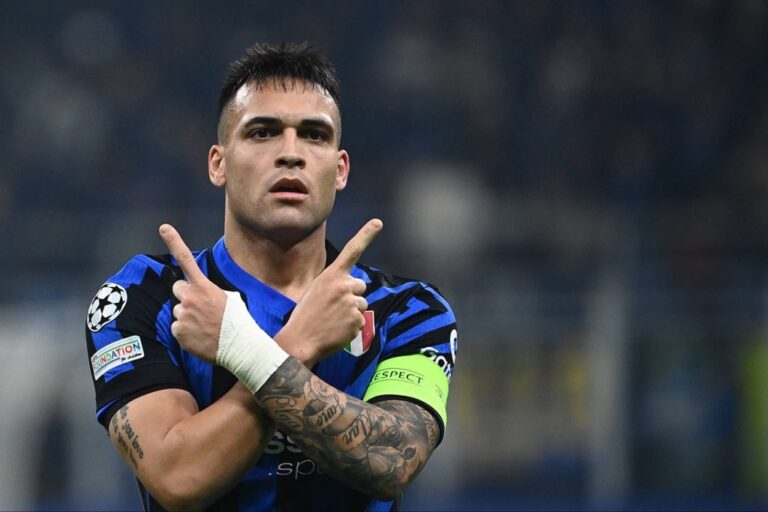 Barcelona turn to Lautaro Martinez after Julian Alvarez pursuit collapses