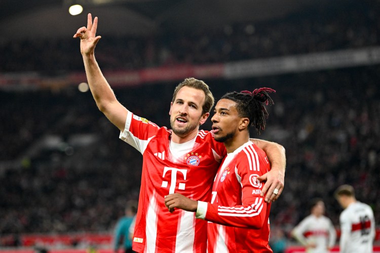 Bayern Munich crush Stuttgart 5-1 to make stunning Bundesliga title defence statement