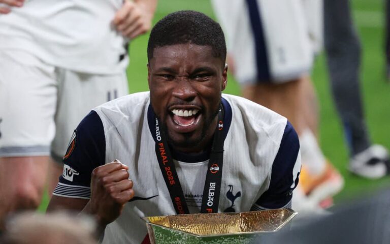 Sunderland sealed loan agreement for Kevin Danso with £25m obligation clause from Spurs