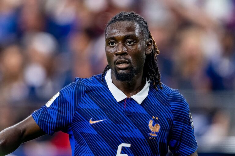 Chelsea launch €45m bid for Ligue 1 star as Manu Koné move hits roadblock