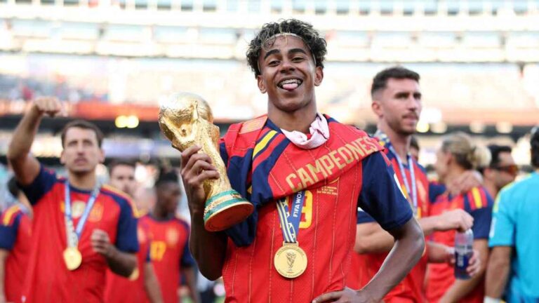 Lamine Yamal reveals what should decide the Ballon d’Or winner