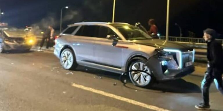 Man United star hospitalized following serious multi-vehicle crash
