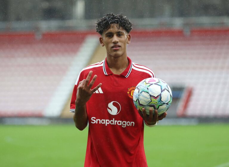 New JJ Gabriel update emerges as Man Utd reconciliation remains out of sight