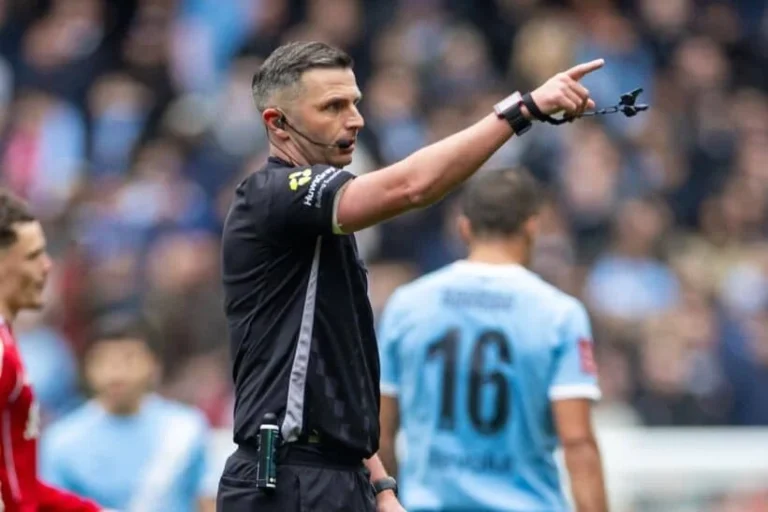 Michael Oliver dropped from PL fixtures amid scrutiny over Man City-linked payments